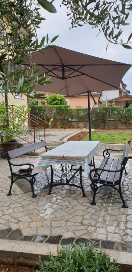 Apartman Lena Pula Extérieur photo